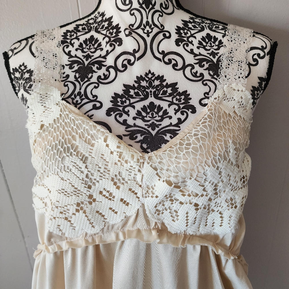 Vintage Handmade Boho Lace Cami Top Cream Satin Sweep Hem Women’s Small - Picture 2 of 16